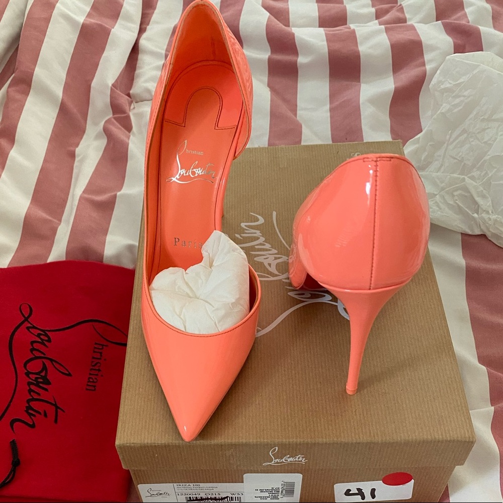 Christain Louboutin 7.5  Iriza Drag